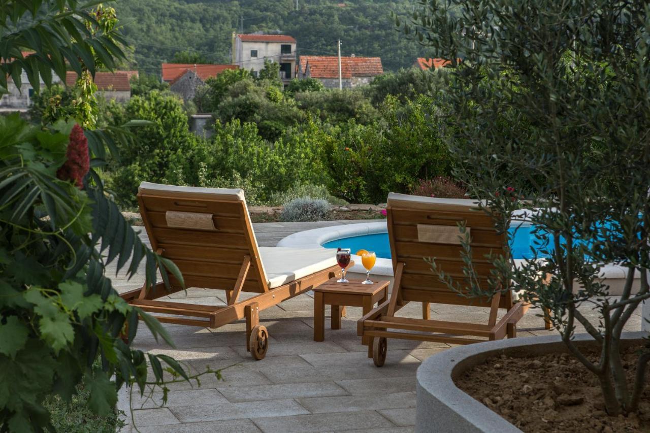 Holiday Village Home Kamenica Kostanje Exterior photo